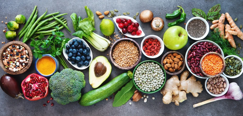 A survey of 2000 people over 100 years old, discovering that people who live longevity often have these eating habits