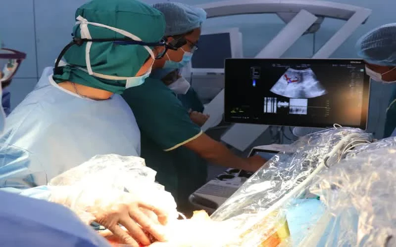 Children's Hospital 2 Liver transplantation for 3 patients in a week