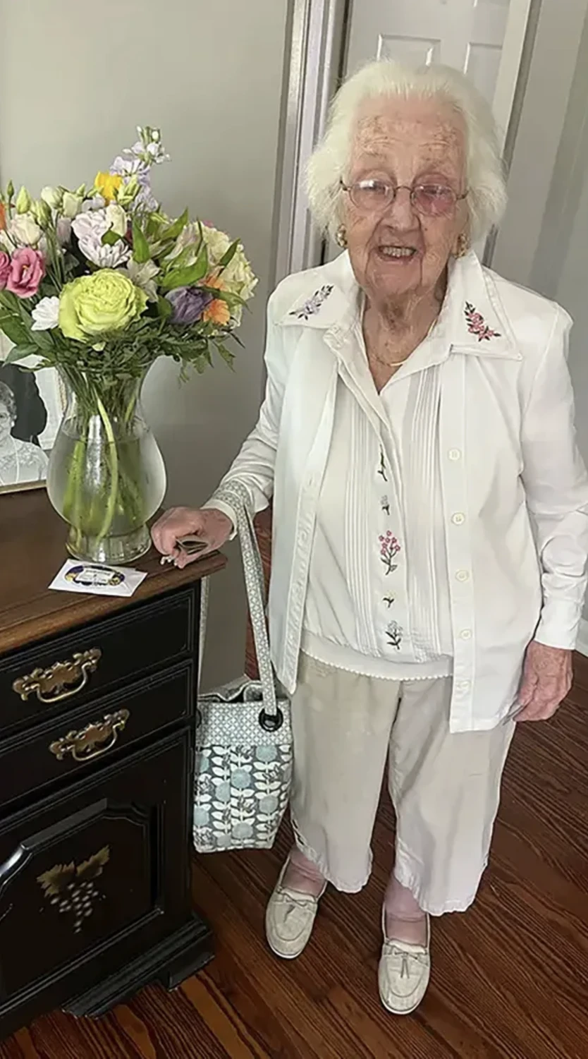 The 100 -year -old lady revealed the secret of unexpected life: not to walk or get up early