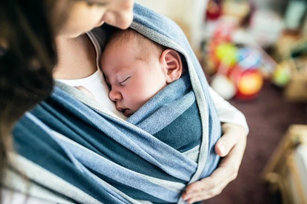 The doctor only shows the prevention of respiratory diseases for children when it is cold