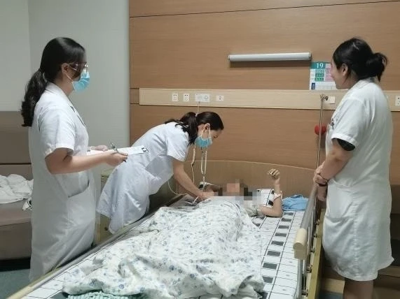 Shock: 10 -year -old girl test positive pregnancy, the doctor reminds her parents to do a job often