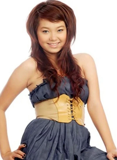 Change Minh Hang's face over 11 years