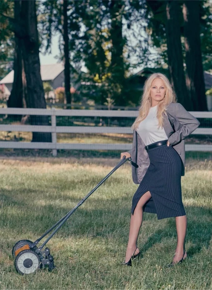The secret to helping Pamela Anderson at the age of 56