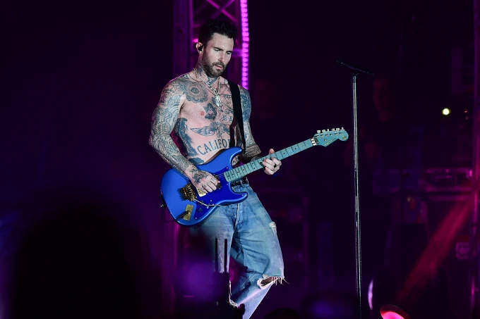 How Adam Levine keeps the age of 44