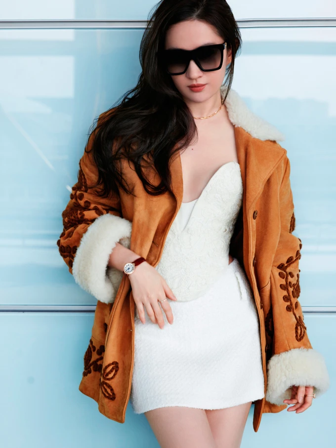 Liu Yifei made a 'red bean milk tea' style