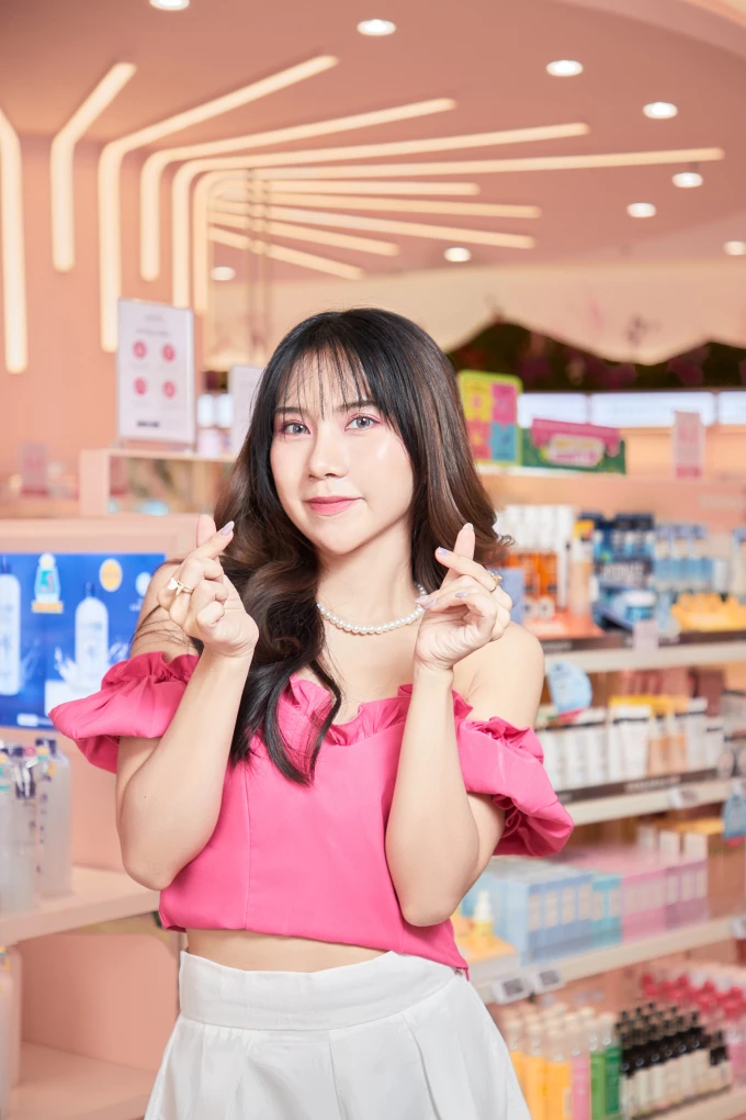Bui Cong Nam, Hoang Yen Chibi combined in Socolla's music project