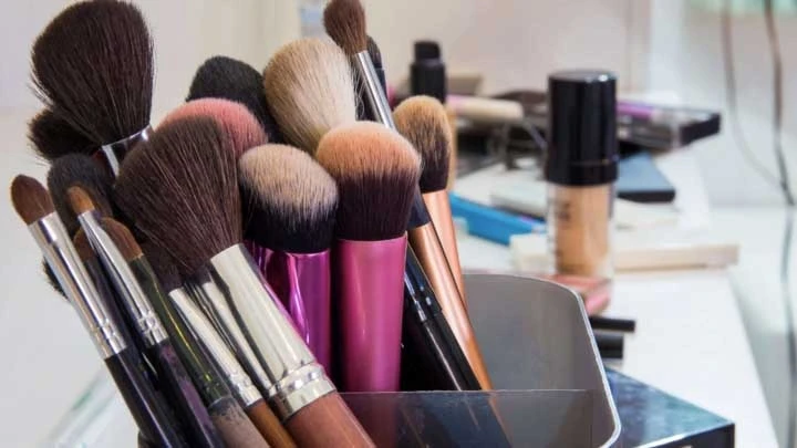 Causes of clogged pores