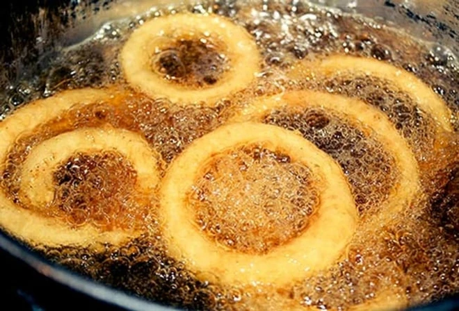 List of foods should and should not be eaten while acne treatment