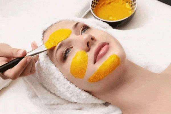 Make your own turmeric mask to have beautiful skin