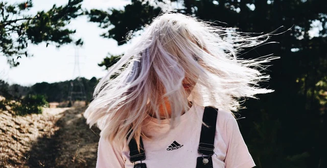 White hair, even though young age: These are 5 "culprit" by facial expert