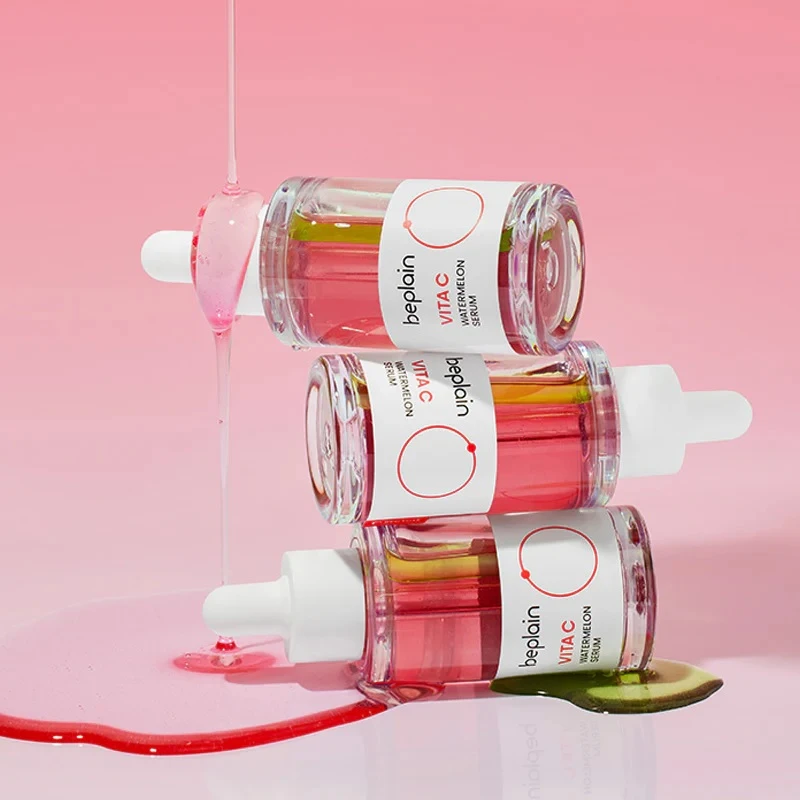 Using serums in this way not only makes the skin rough, acne but also aging without braking