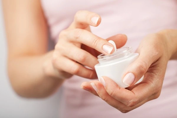 To keep the skin soft, smooth when changing seasons, do not just take care of each moisturizer