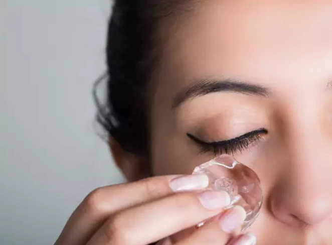 5 ways to beautify the skin, reduce puffiness, sunburn with cold ice