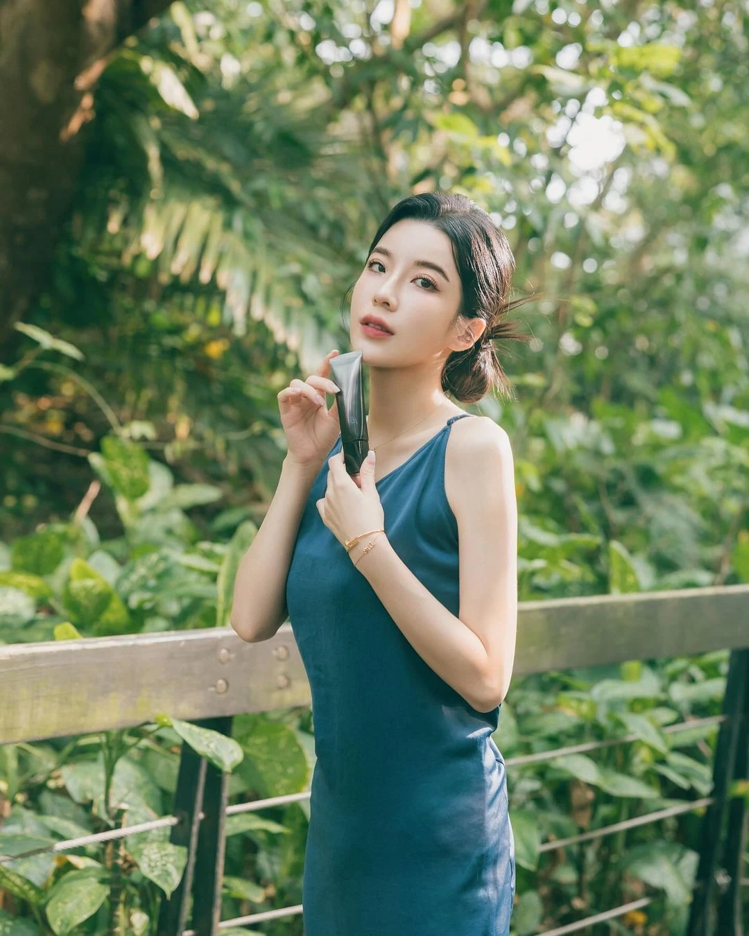 Sunscreen "Phu Ba" of Japanese women: Collagen hyperplasia, extreme aging prevention