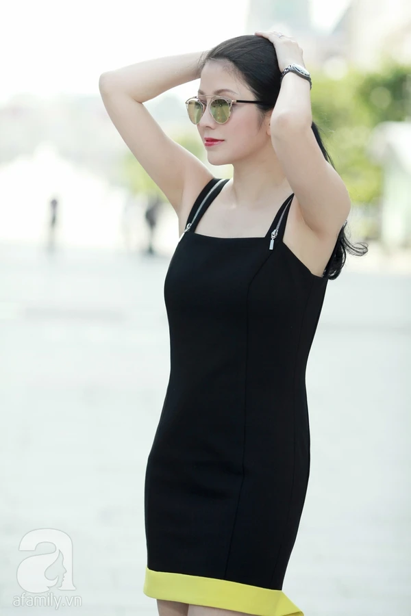 Listening to the 42 -year -old lady is still "young like twenties" telling stories