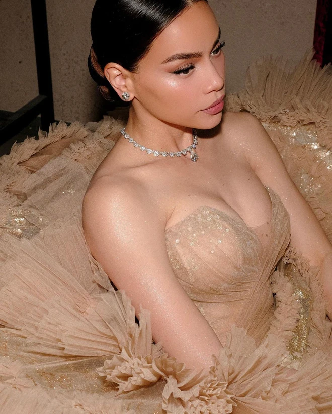 Ha Ho shows off the maximum but harmful "soul": Makeup is hard, the wig must be so fake to this level to tell people?