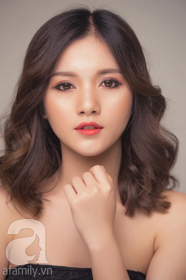 2 -style makeup advice with extremely pink orange lipstick color