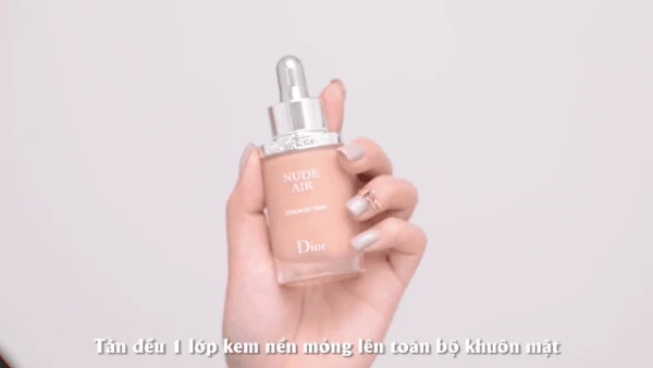 Makeup with 5 high -end cosmetic dishes are the most interested today