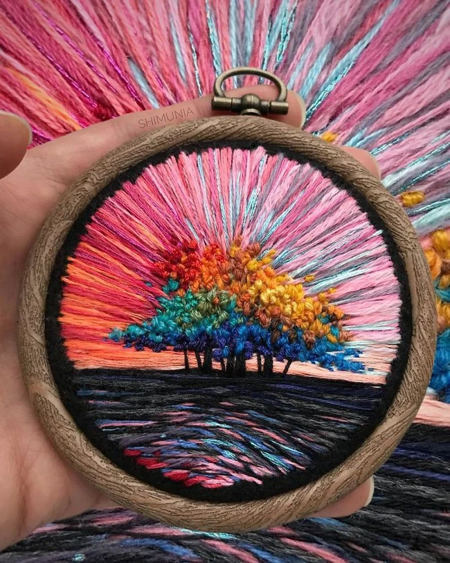Stunned by the 3D embroidery collection is making every crazy girl want to own to decorate the house