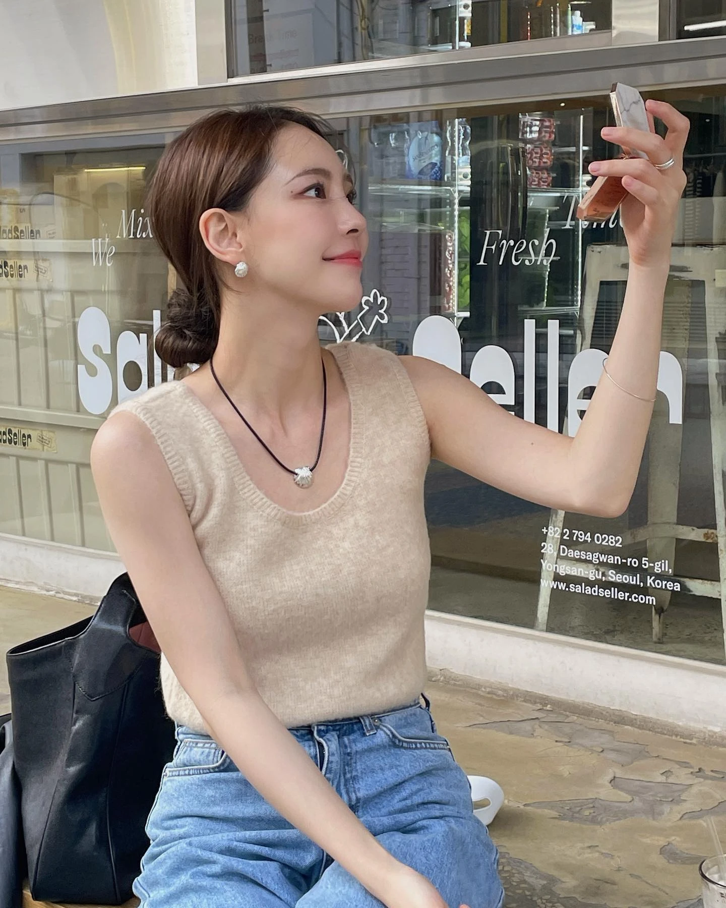 8 tips to help women always look youthful