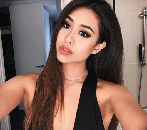 Ha Tang's husband shows off a rare picture of a little but the beauty of her surprises