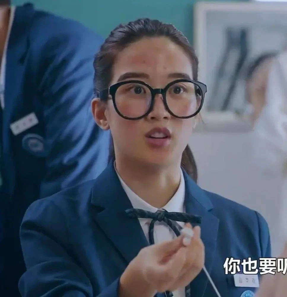 4 things "taboo" when make up that they can learn right from Korean film: Do not let the new year come but the face looks like clown