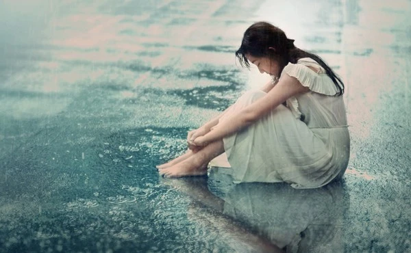 Being forced to see my face, I plotted to "drown" myself to escape but when I met the object, I was surprised to regret it.