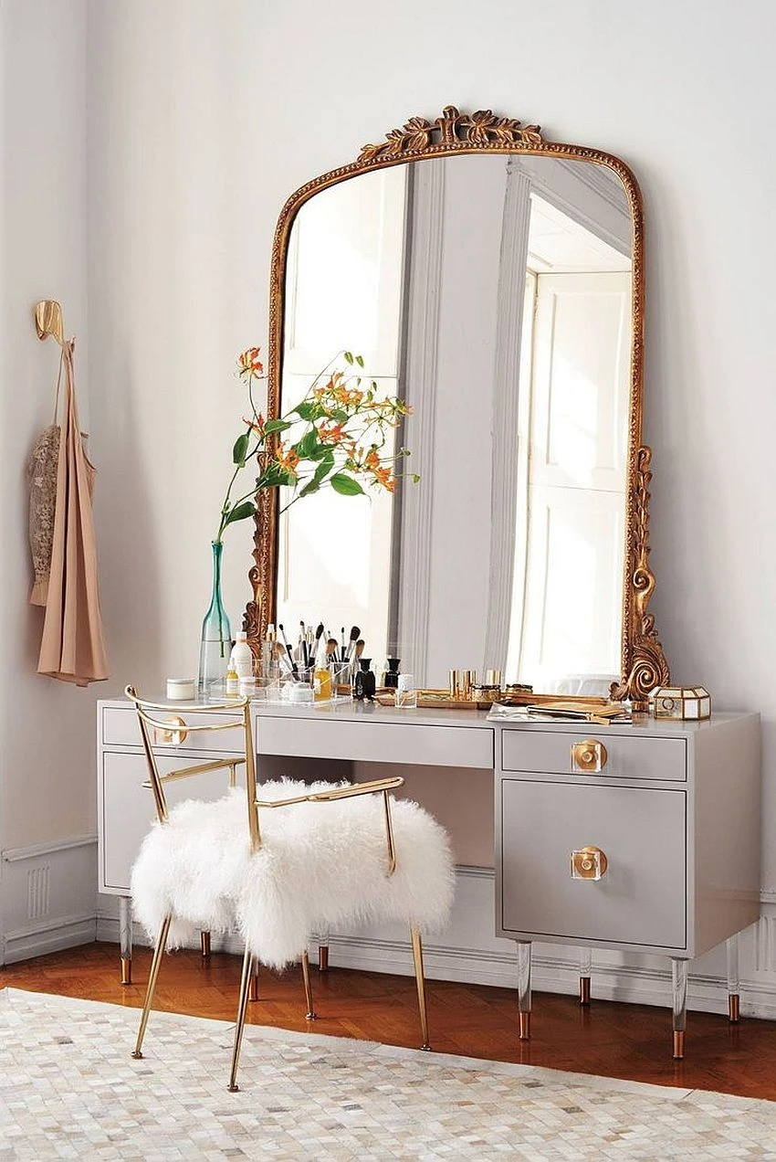 10 dressing table designs that make women look 'sunshine'