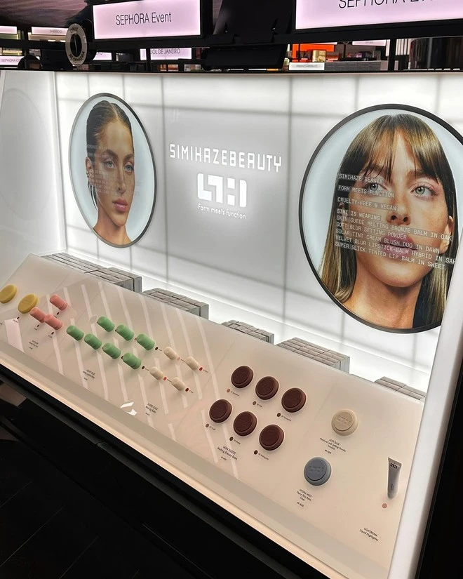 From DJ to the owner of cosmetic brand, best friend Blackpink creates a makeup idea for the Party Girl for 3 years