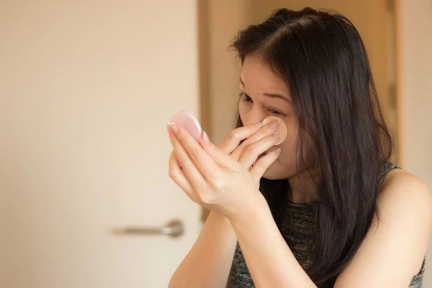 Lesson for women who like makeup: countless ticks "nest" in the eyelashes of the 32 -year -old woman because they do not remove makeup at the end of the day