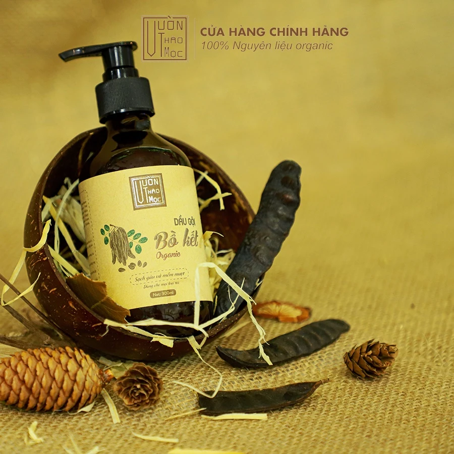 Taking care of your hair is still dry, you should change to use herbal shampoo