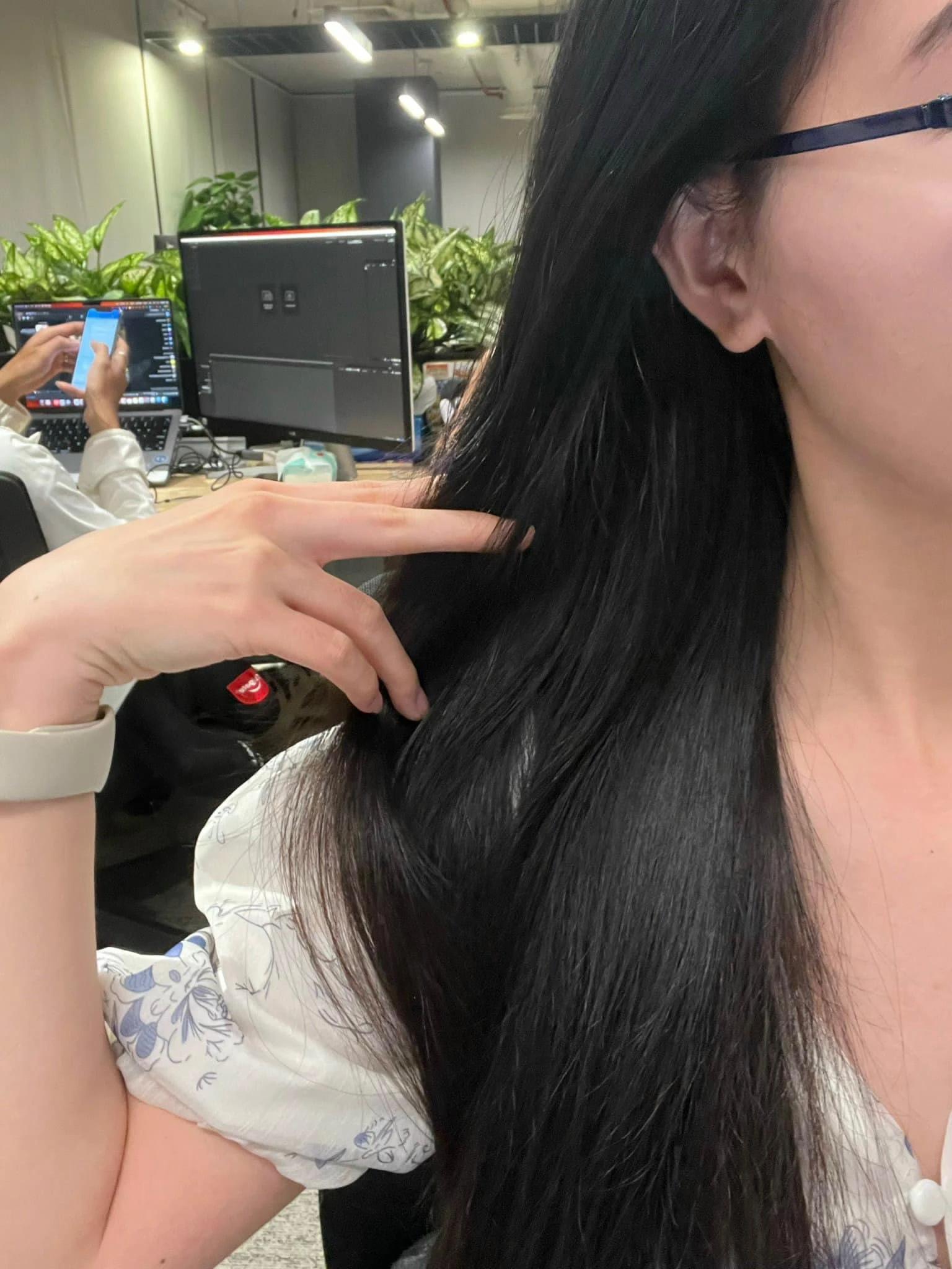 Just care at home but the hair is still smooth, this girl also reveals more simple hair care.