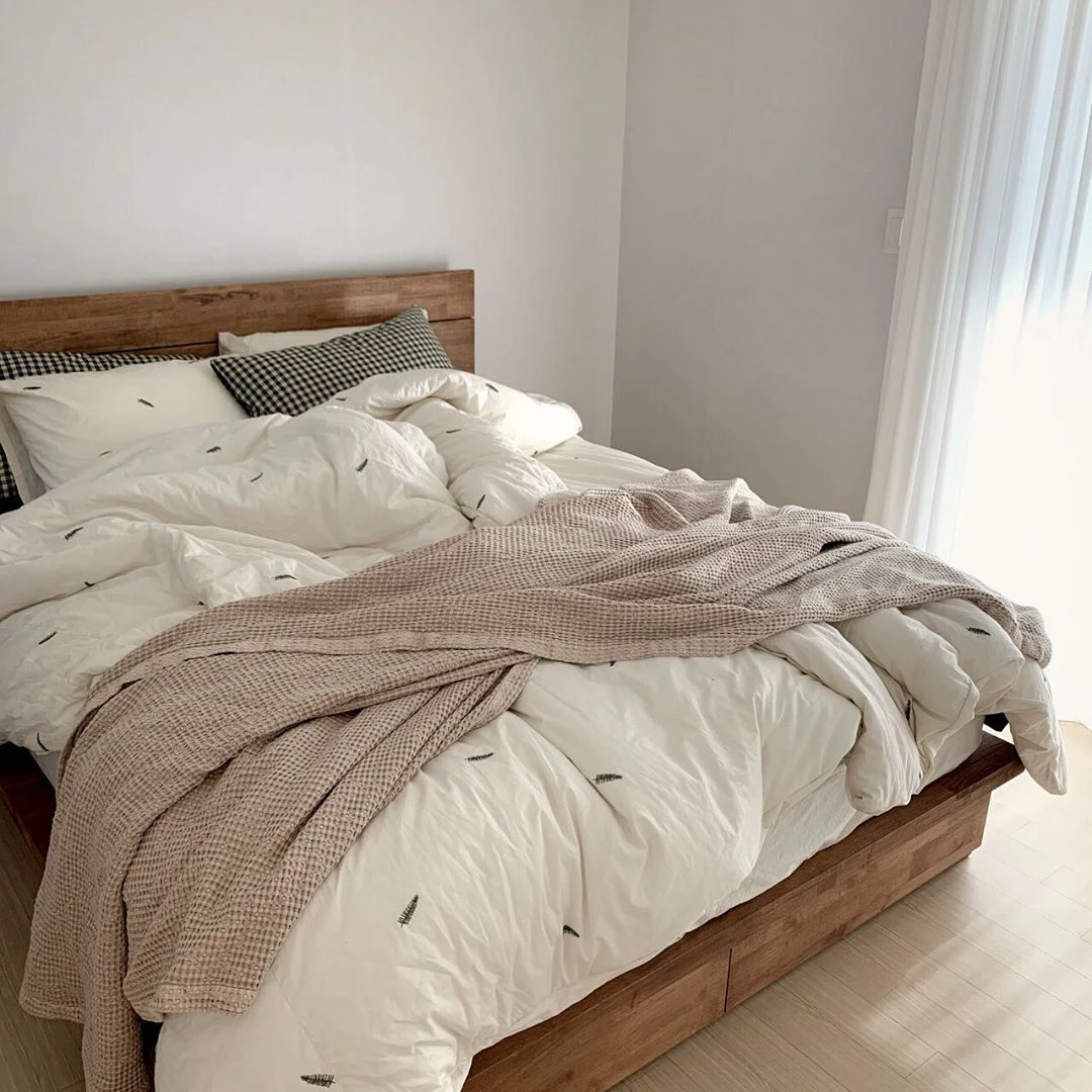 Back acne is harder to treat more acne in the face, you need to do the following to be thoroughly overcome