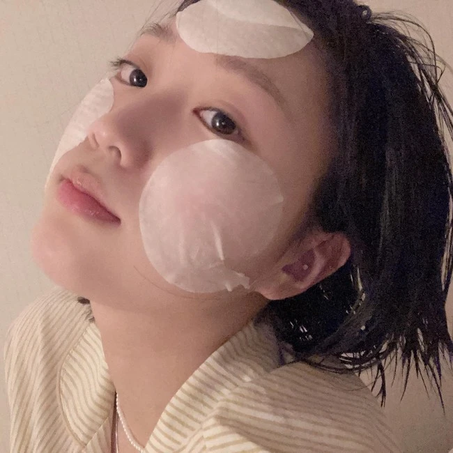 The doctor pointed out 5 common skincare errors that made the skin aging without braking