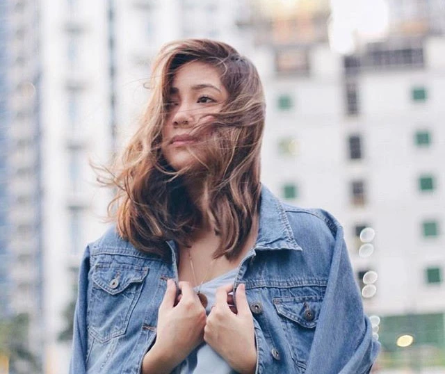 Sharing the inspiration of beautiful female musicians with psoriasis