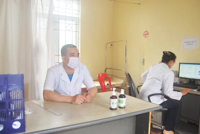 Ninh Binh: Isolate 24 people in contact with BN170, the villagers disinfected throughout the alleys