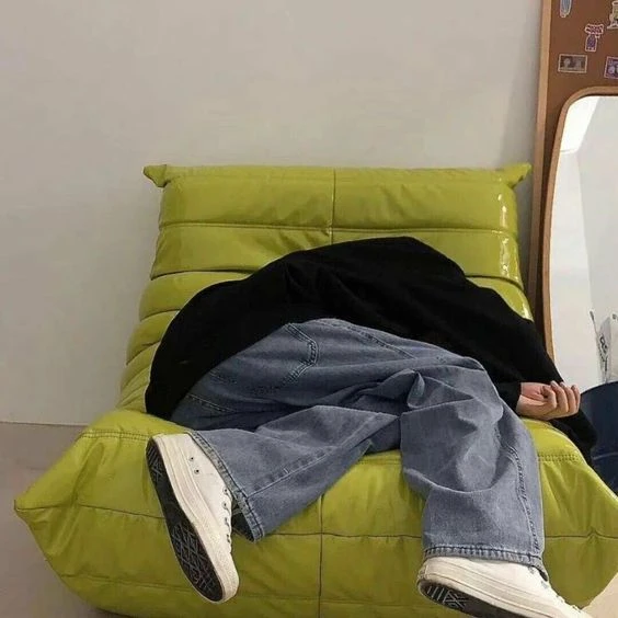 A kind of early waking up is more harmful to the body than staying up late