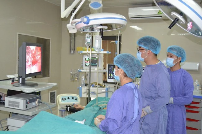 Hard to believe: joke, the man who was sprayed with plastic pipes on the anus caused the intestines