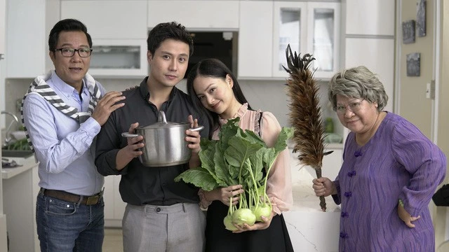 Today (April 8), 2 hot Vietnamese films on the golden hour on VTV