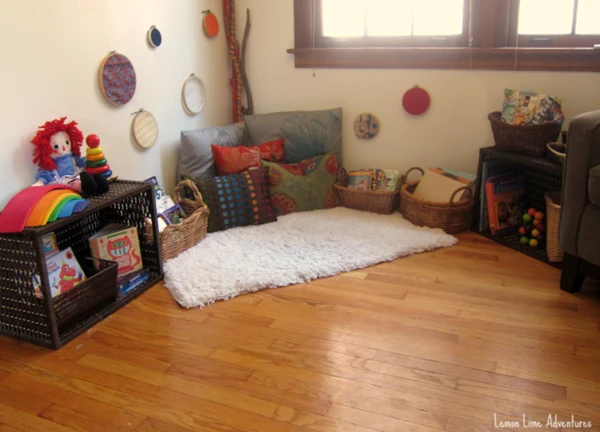 Make your own corner to read super warm winter books for children