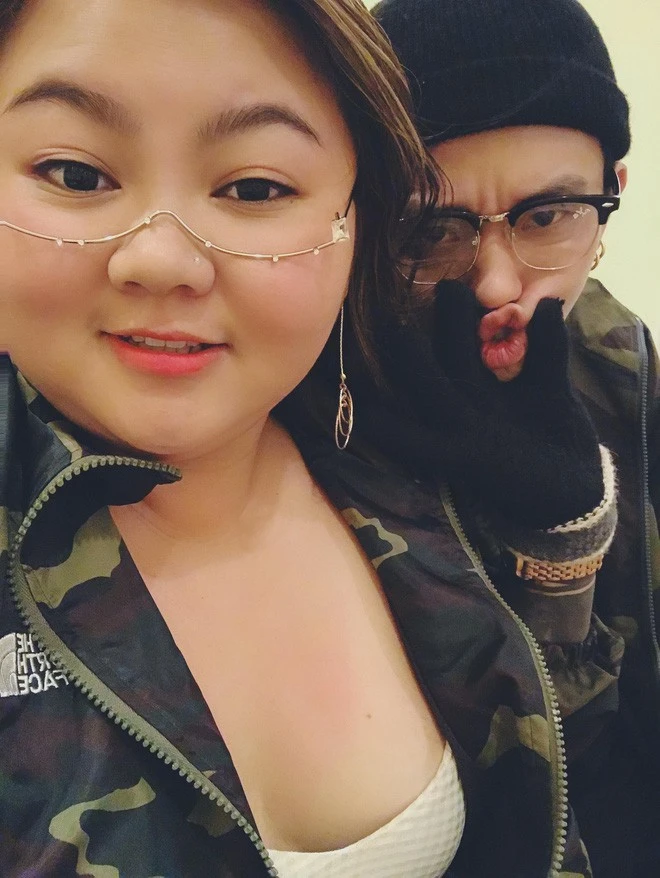 Couple "Chop chopsticks", a fat husband and wife after 2 months of dating: Proposing via Video Call, determined not to let his wife lose weight for this reason