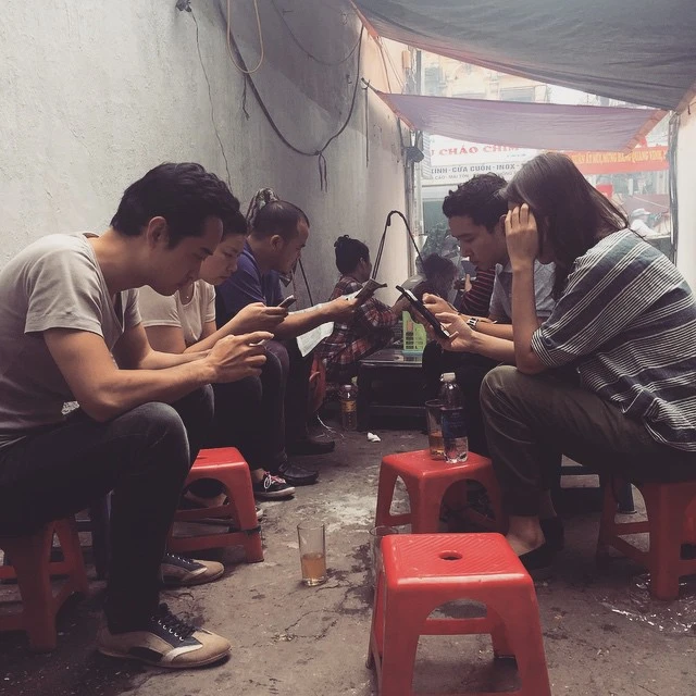 Bach Mai, the street "paradise" for the association likes afternoon gifts, love to eat at night in Hanoi