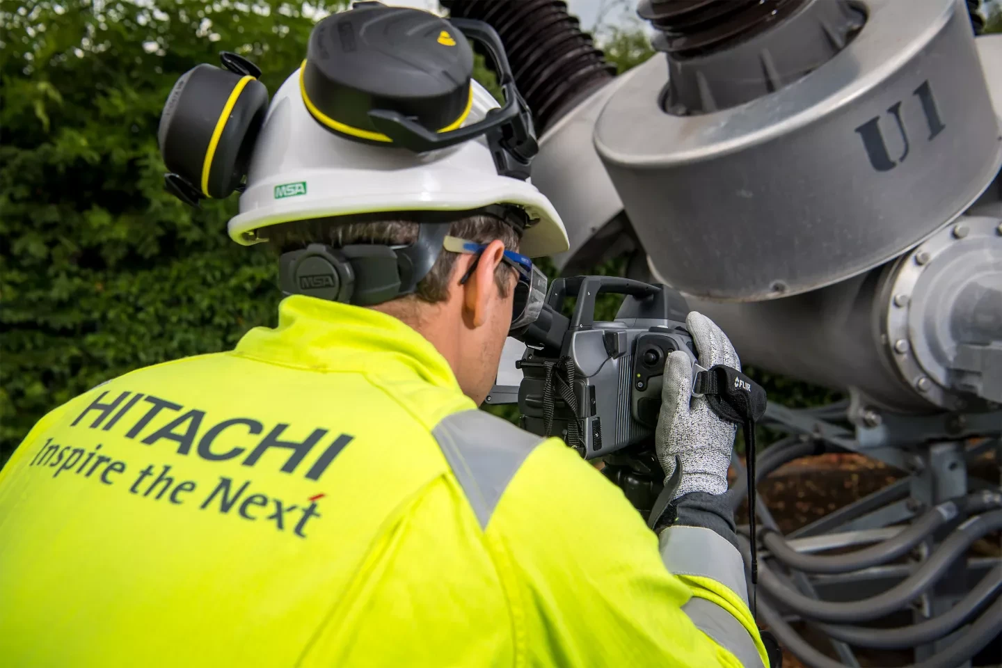 Hitachi muốn dạy cho AI những kinh nghiệm và kiến thức chỉ có những thợ lành nghề mới biết