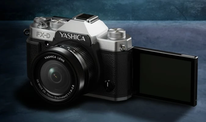 YASHICA FX-D - máy ảnh kỹ thuật số với giả lập màu film
