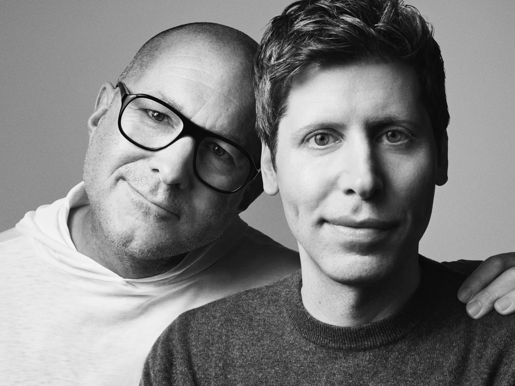 io: Studio làm thiết bị trợ lý AI của Jony Ive, OpenAI vừa mua lại với giá 6.5 tỷ USD