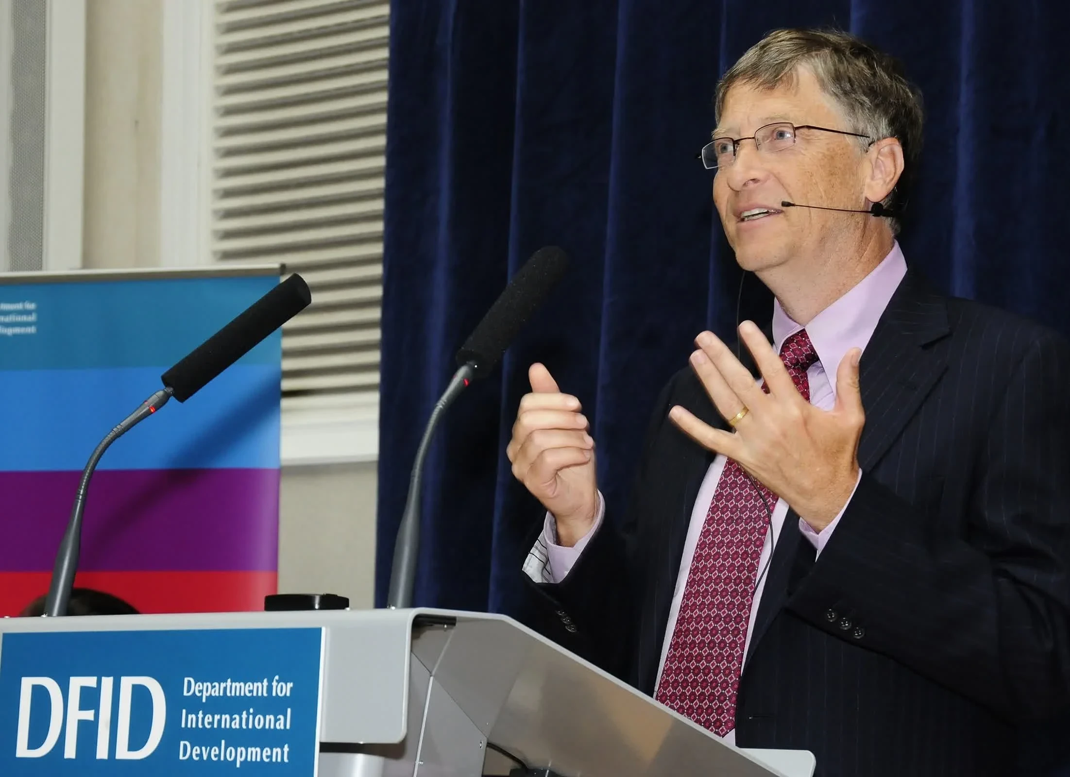 Bill Gates: AI sẽ giải quyết tình trạng thiếu hụt hàng chục nghìn bác sĩ và giáo viên