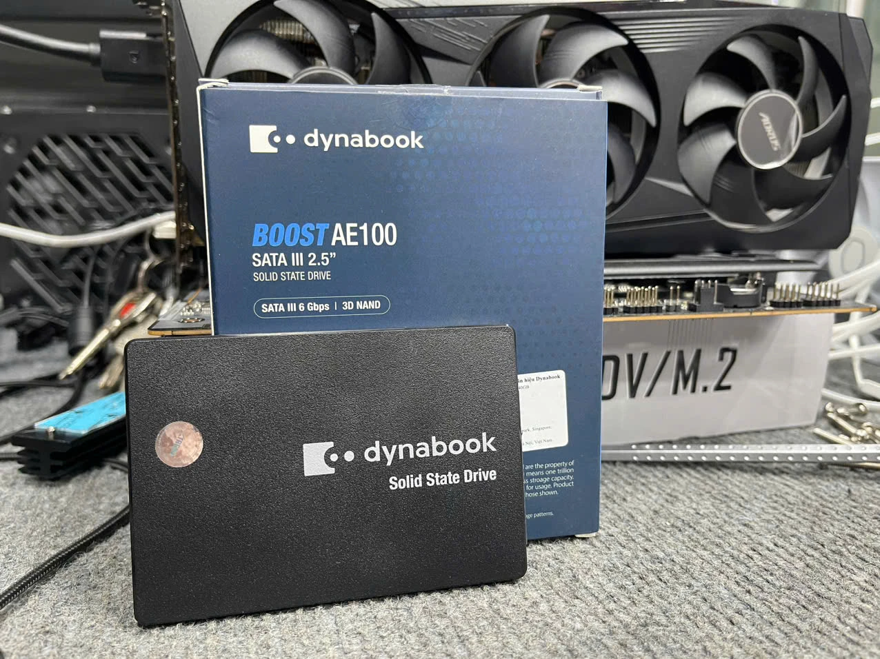 Dynabook AE100 – SSD SATA cho nhu cầu truy xuất nhanh!