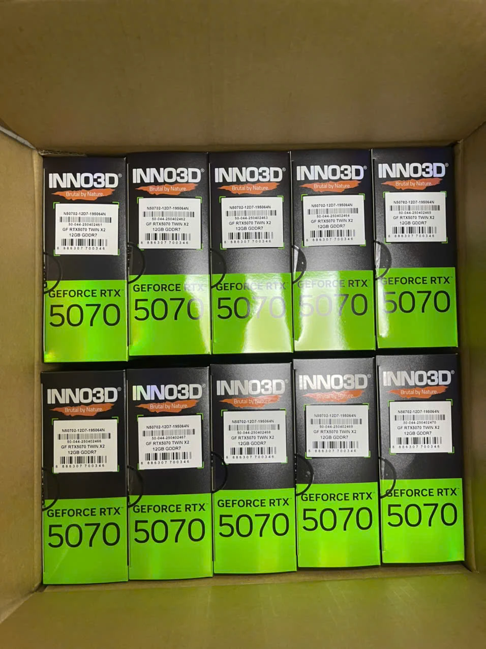 Card màn hình INNO3D RTX 5070 TWIN X2