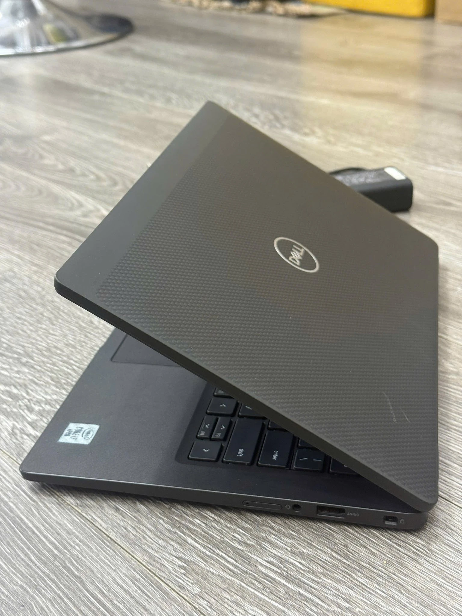 Laptop Dell Latitude 7310 i7-10610U | RAM 16GB | SSD 256GB NVMe | 2nd Lướt tại Đắk Lắk